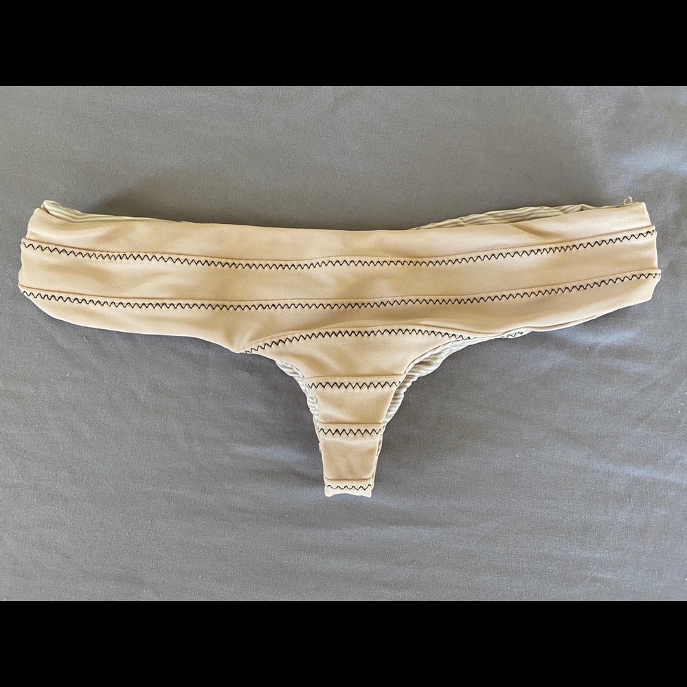 Acacia swimwear naked Mumbai’s size P